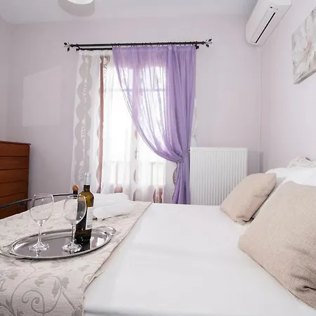 Charming In Kefalonia Island! * Lixouri