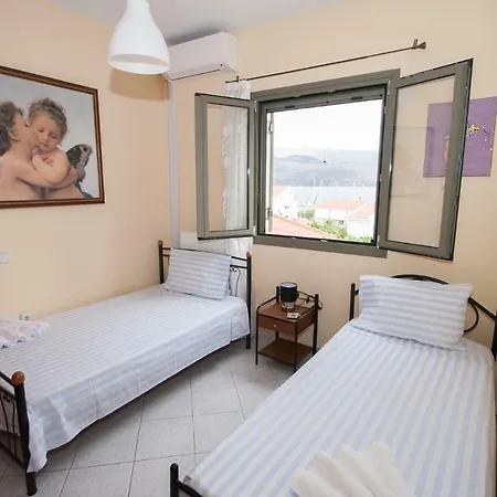 Charming In Kefalonia Island! Lägenhet Lixouri